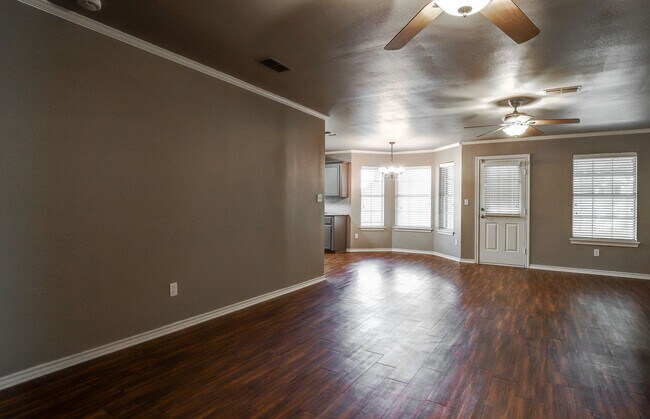 Foto del edificio - 3 Bedroom 2 Bathroom House in PGISD!
