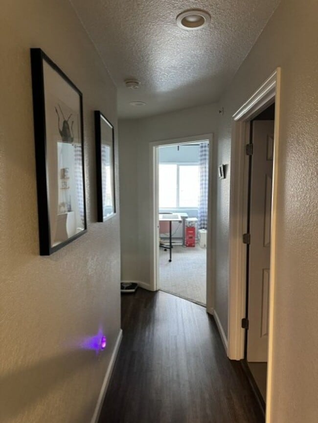 Foto del edificio - 875 E 78th Ave