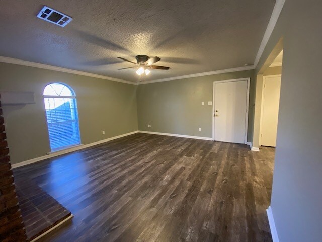 Building Photo - 3800 Morrison Dr