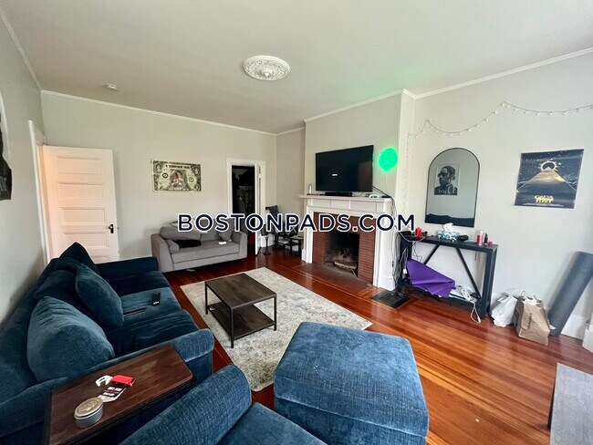 Foto del edificio - 917 Beacon St