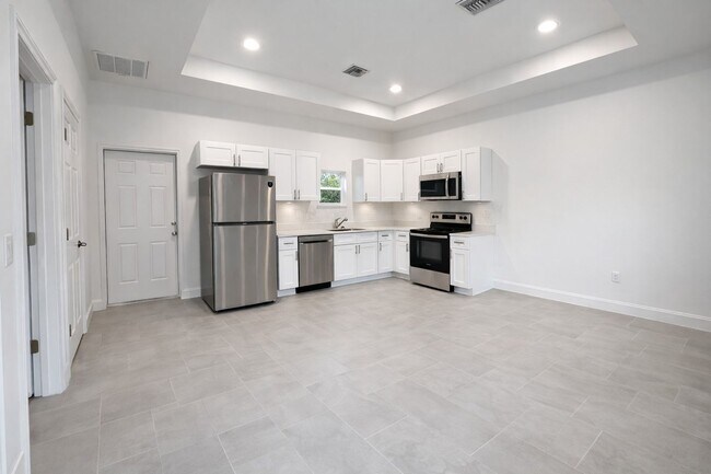 Foto del edificio - 2511 65th St W