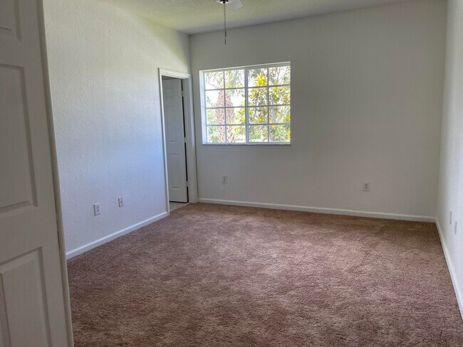 Foto del edificio - 5119 SE Mariner Garden Cir