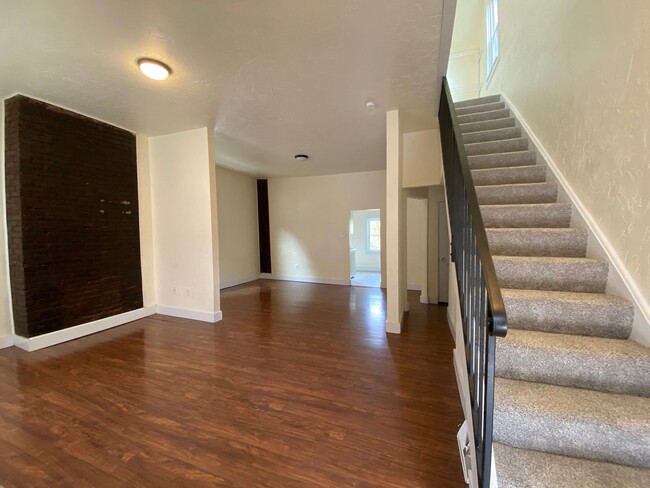 Foto del edificio - Beautiful 4BR house for rent