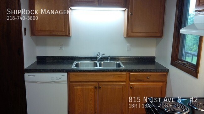 Foto del edificio - 815 N 1st Ave