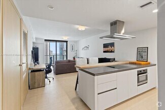 Building Photo - 1000 Brickell Plaza
