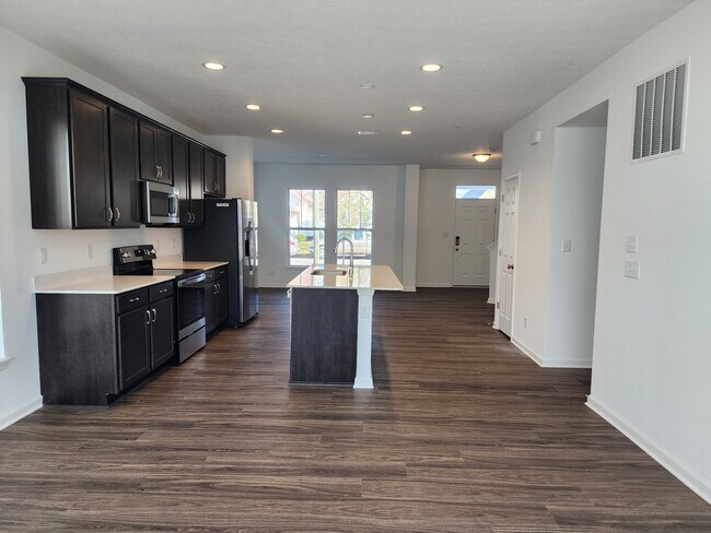 Foto del edificio - 326 N Warman Ave