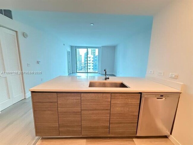 Foto del edificio - 1100 S Miami Ave