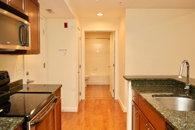Building Photo - Two Bedroom Condo Available at the Barring...