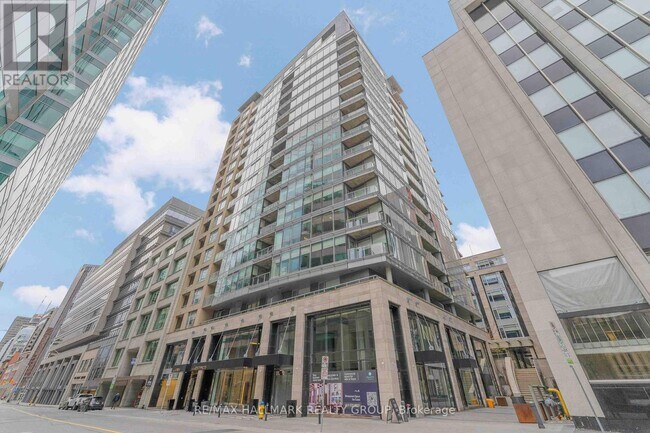 Photo du bâtiment - 101 Queen St