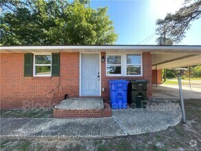 Building Photo - 822 Ridge Rd