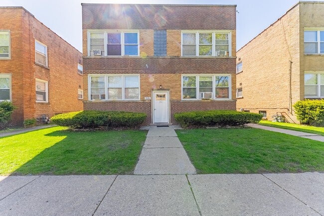 Building Photo - 9126 keating ave