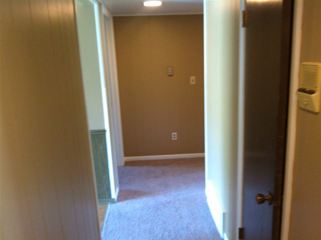 Building Photo - 4641 Gull Rd