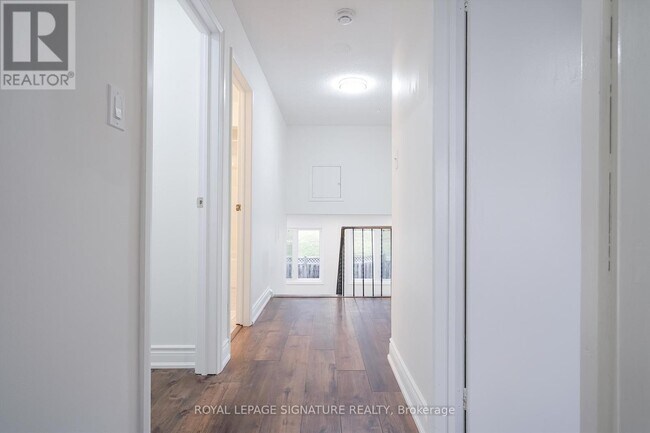 Photo du bâtiment - 796 Thistle Down Ct