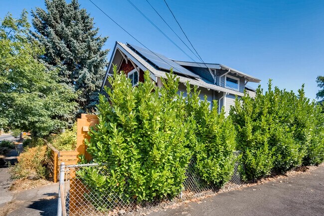 Property Line (south) - 3420 se 56th ave