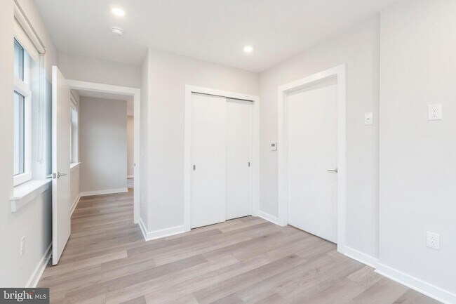 Foto del edificio - 3449 Scotts Ln