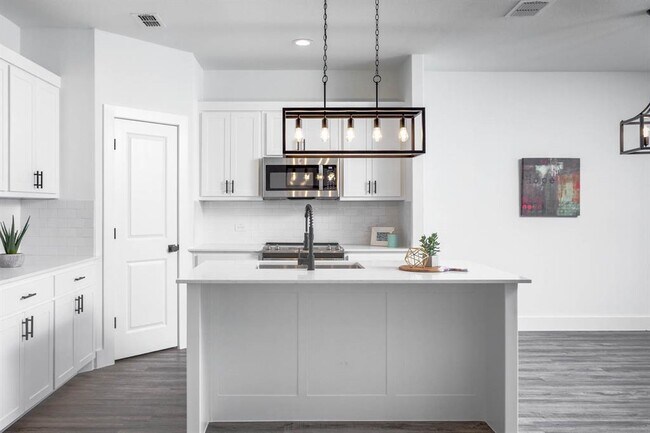 Foto del edificio - 5104 Farnsworth Ave
