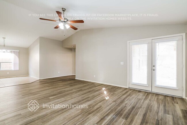 Foto del edificio - 12534 W Edgemont Ave