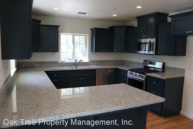 Foto del edificio - 2 br, 1 bath House - 5334 N. Del Mar Avenue