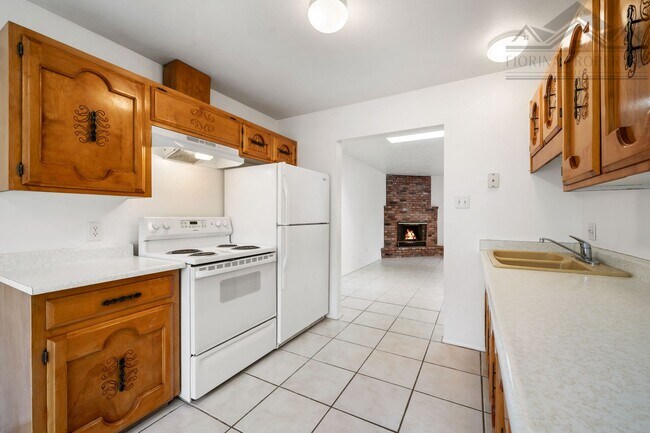 Foto del edificio - Cozy Two-Bedroom on Historic Hillside Ave.