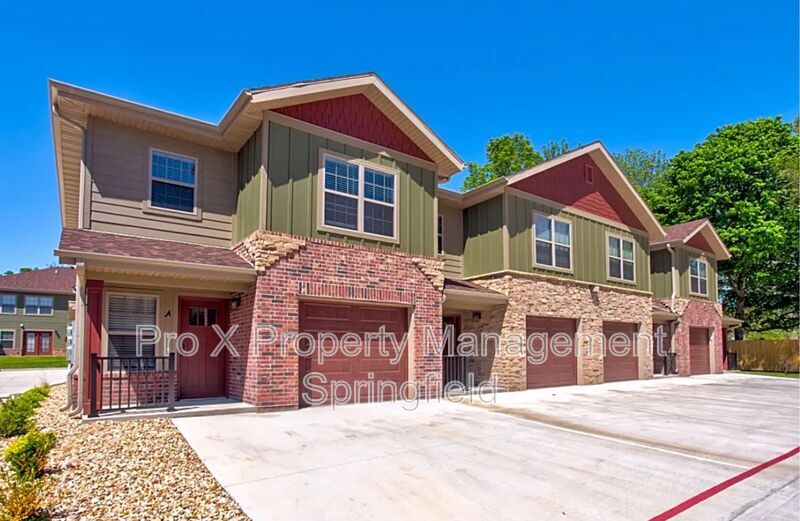 1306 S Lexington Ave, Springfield, MO 65807 Townhome Rentals in