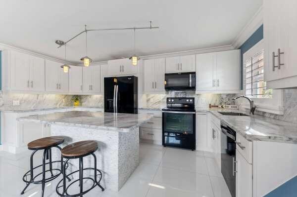 Foto del edificio - 2871 N Ocean Blvd