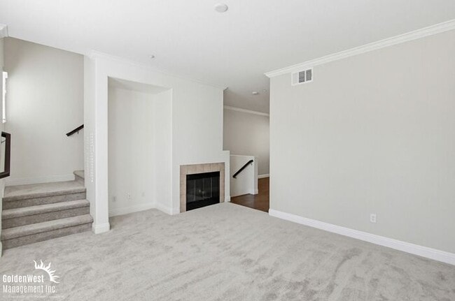 Foto del edificio - Beautiful 3Bdm 2.5Ba Townhome in a Prime San Marcos Location