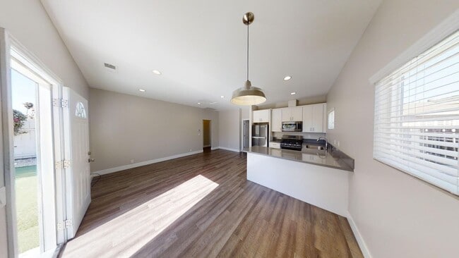 Foto del edificio - Steps from SDSU – Spacious Homes in Prime ...