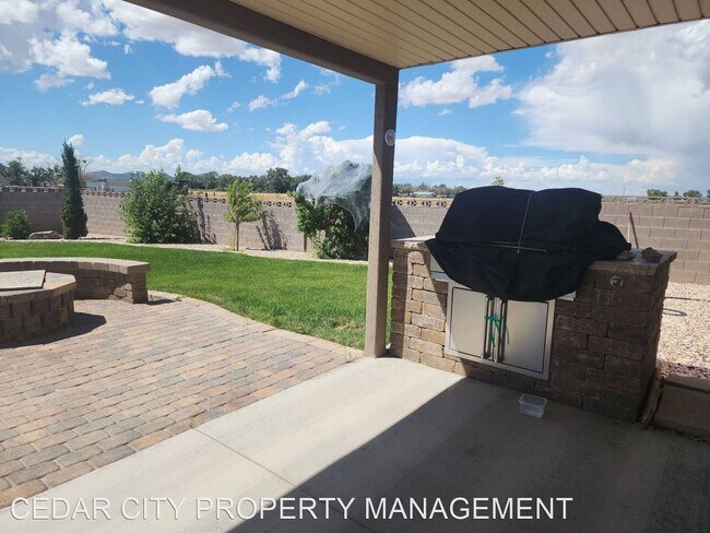 Foto del edificio - 3 br, 2 bath House - 1793 N 2975 W