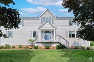 Building Photo - 560 Fairfield Beach Rd