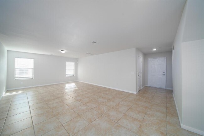 Foto del edificio - 819 Canyon Hill Ln
