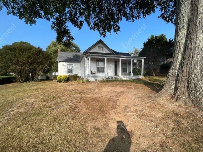 Building Photo - 411 Cove Rd