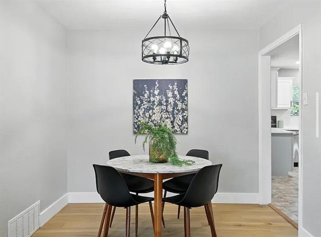 Foto del edificio - 3076 Walnut Hill Ln