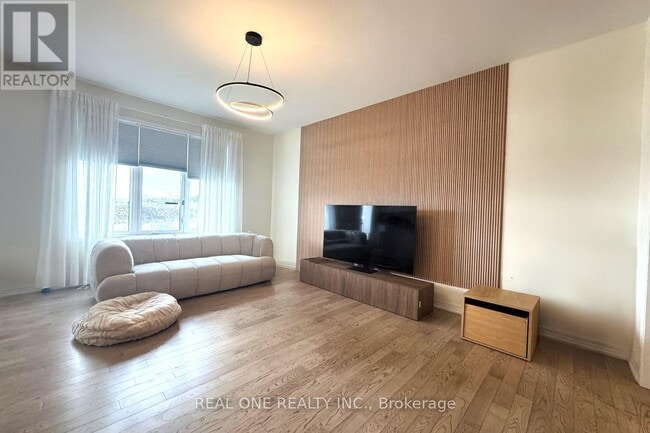 Photo du bâtiment - 3478 Vernon Powell Dr