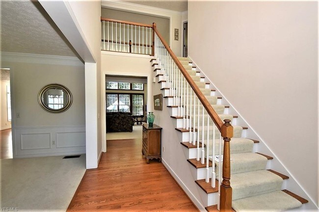Building Photo - 8325 Wembley Ct
