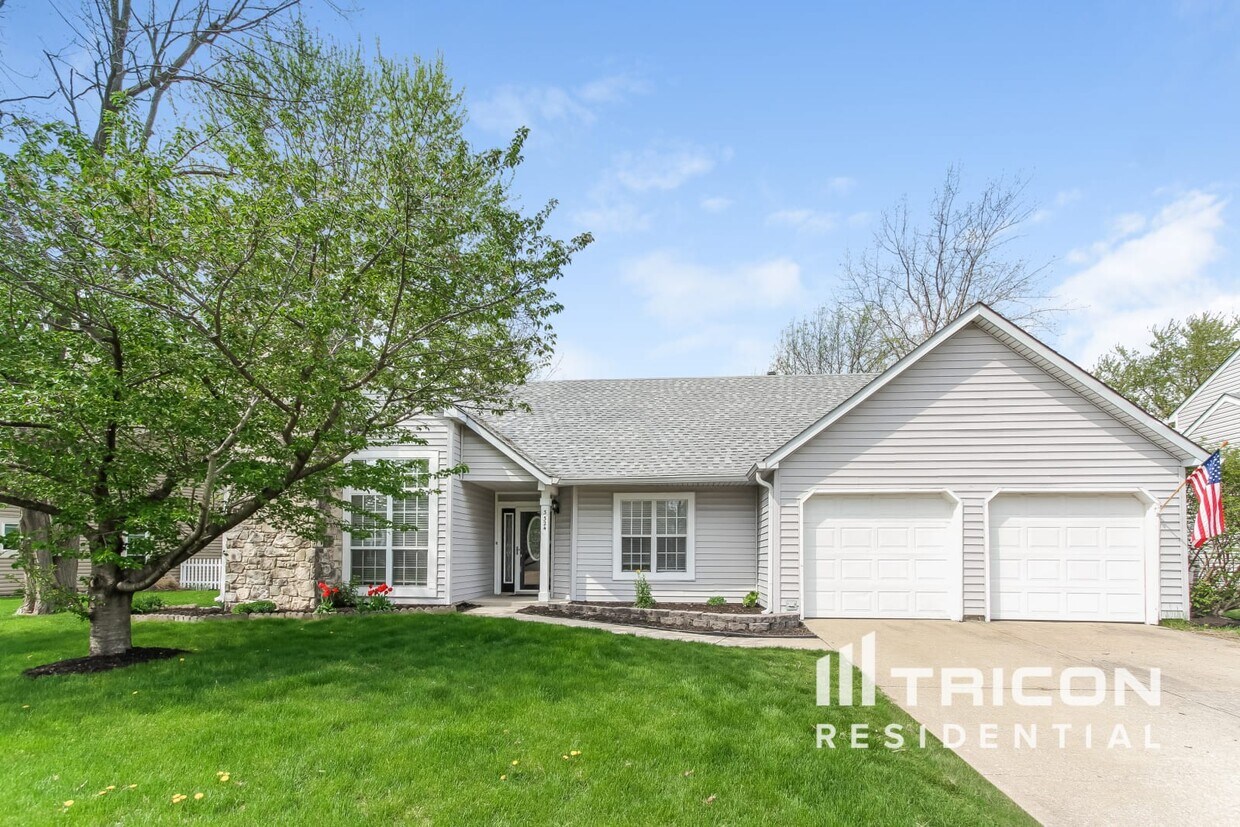 Foto principal - 3324 Oak Tree Dr S