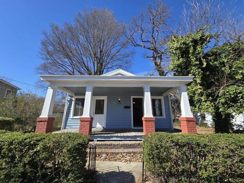 Primary Photo - 3719 Lawson St