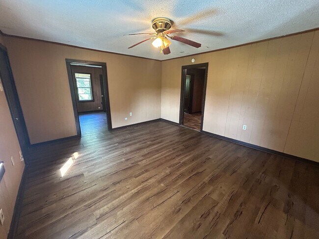 Foto del edificio - 1977 Fulton Rd