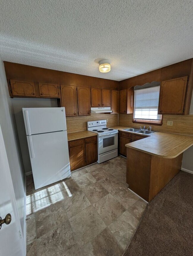 Foto del edificio - 1BD/1BA Unit on 2nd Floor of Three Oaks Complex in Hickory