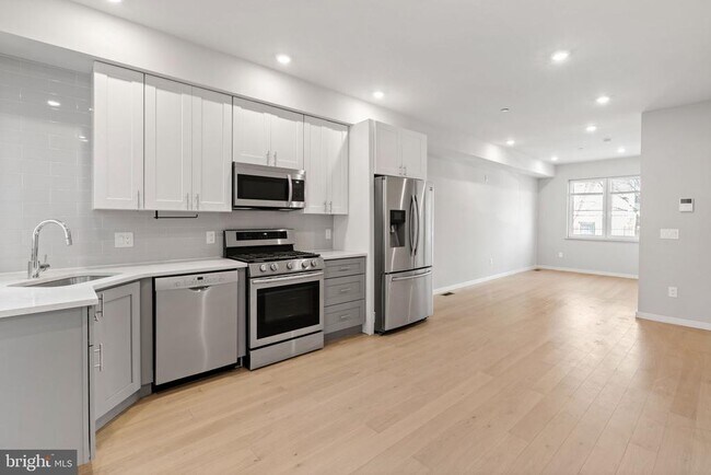 Foto del edificio - 2142 Master St