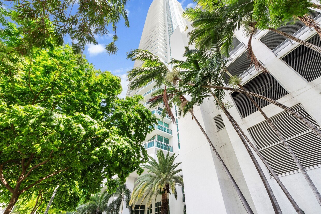 Foto principal - 951 Brickell Ave