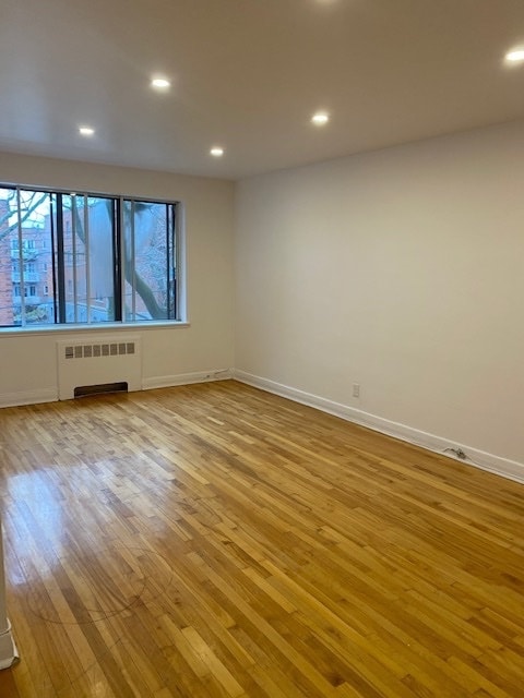 Building Photo - 4930 Edouard Montpetit Blvd