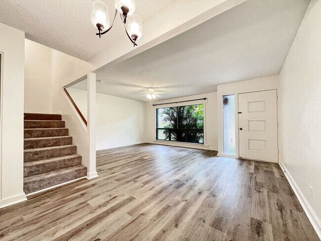 Foto del edificio - Pet Friendly Kaneohe Townhouse with A/C