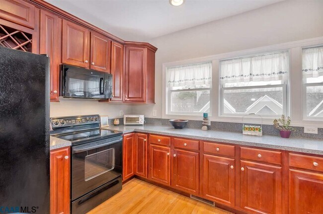 Foto del edificio - 1259 Chatham Ridge