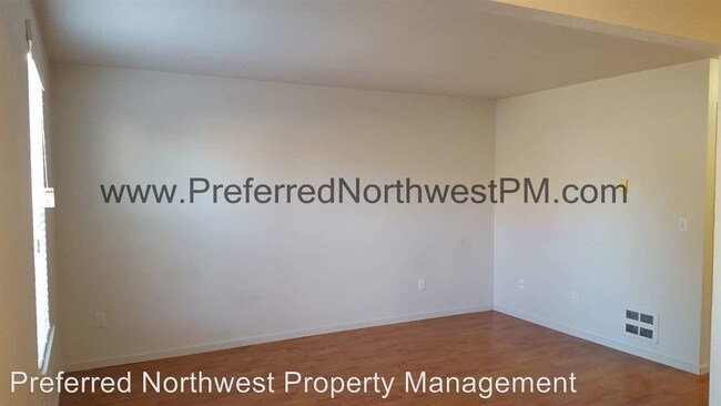 Building Photo - 4268 Aster St