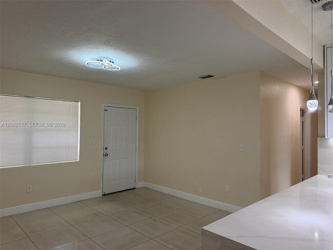 Foto del edificio - 9016 NW 35th Ct