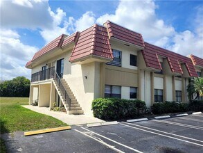 Building Photo - 11096 Royal Palm Blvd