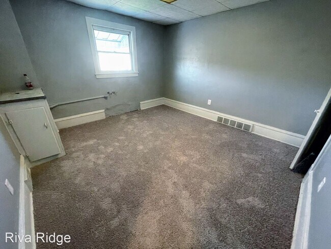 Building Photo - 4 br, 1 bath House - 627 Woodward Avenue