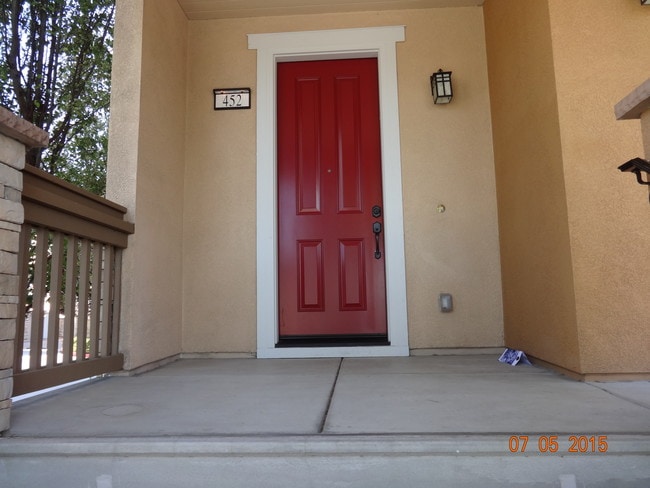 Building Photo - 452 Salmar Ave