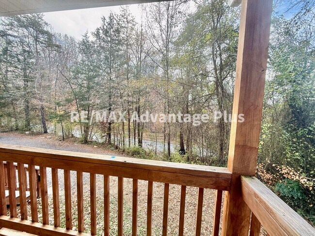 Foto del edificio - 408 Winston St