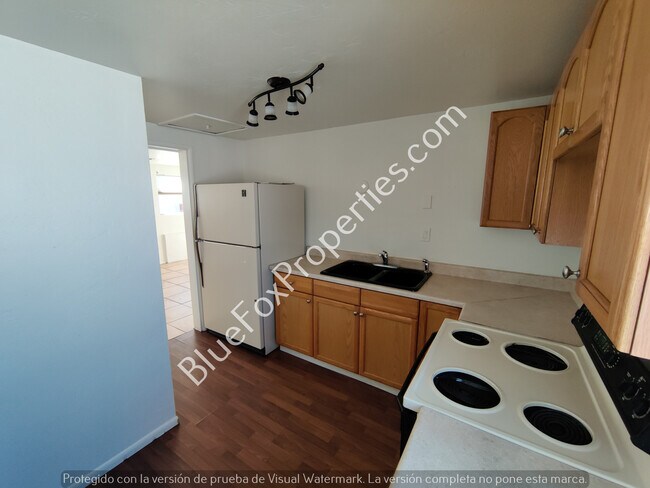 Foto del edificio - 3021 E Linden St